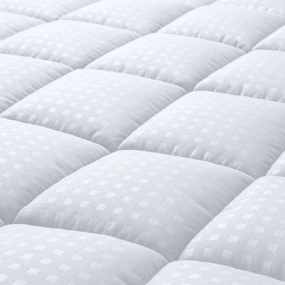 Queen Mattress Pad Quilted Fitted Mattress Protector Cooling Pillow Top Mattress Cover Breathable Fluffy Soft Mattress Topper with 8-21" Deep Pocket,White